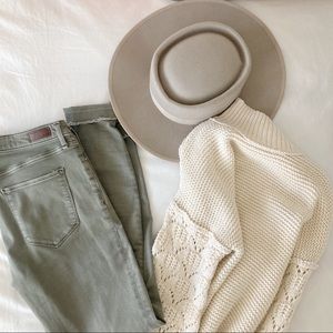 Abercrombie & Fitch Ripped Olive Jeans